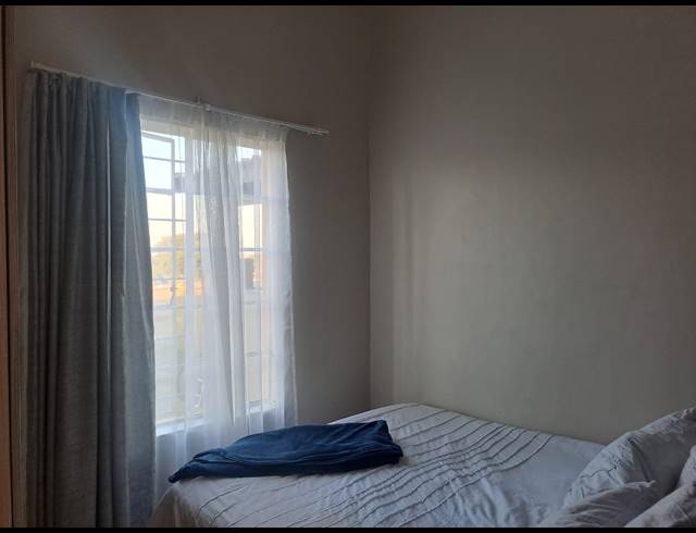 3 BEDROOM APARTMENT FOR SALE IN WATERVAL EAST
